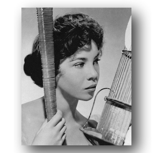 Leslie caron photo 8x10 1951 - caron,